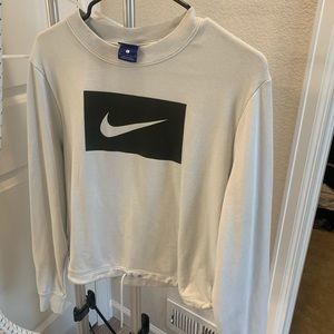 Nike cropped sweatshirt